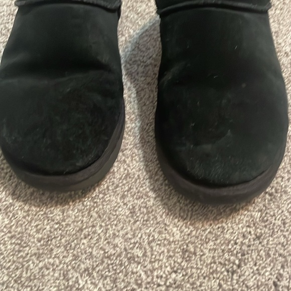 Ugg Classic Shearling Suede Slipper - Picture 3 of 11